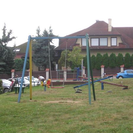 Apartament Pod Jasna Gora Częstochowa Exterior foto